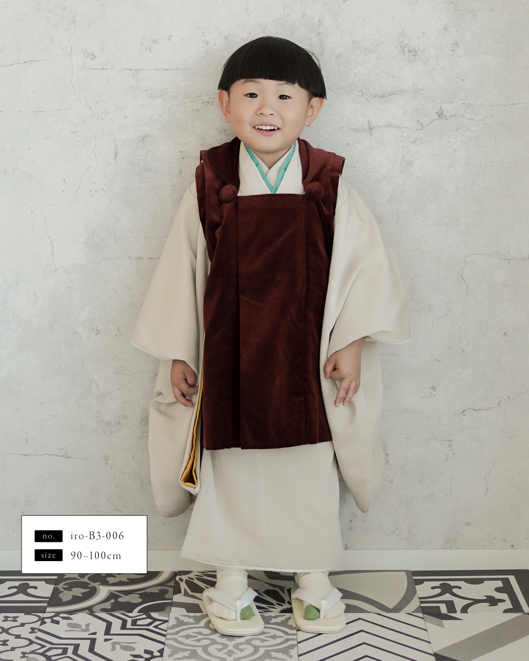 【2026最新】七五三レンタル人気おすすめ衣装5選(3歳男の子/被布スタイル)、黒檀×白花OKUTAN×SHIRAHANA(iro-B3-006)