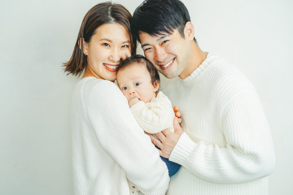 スタジオで家族と一緒に